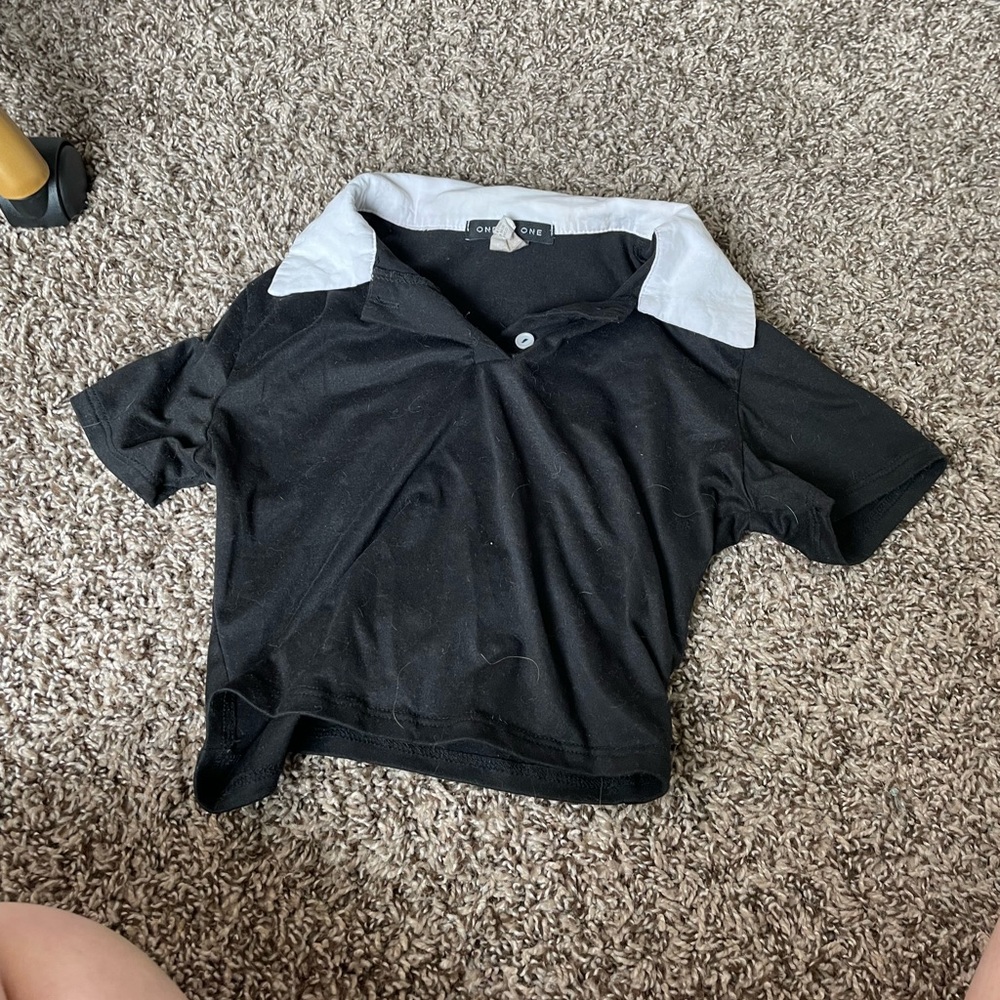 Super soft black crop top with white collar size small